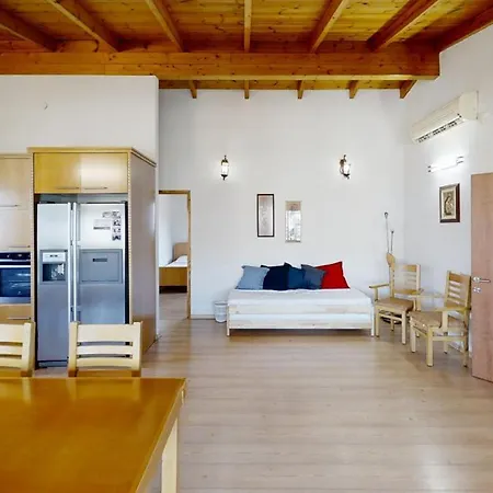 Cozy Wood Apartment With Great View To Nazareth Exterior photo