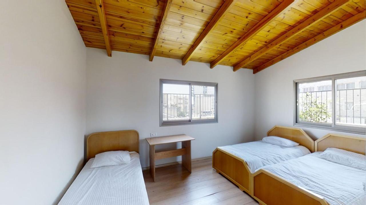 Cozy Wood With Great View To Apartment